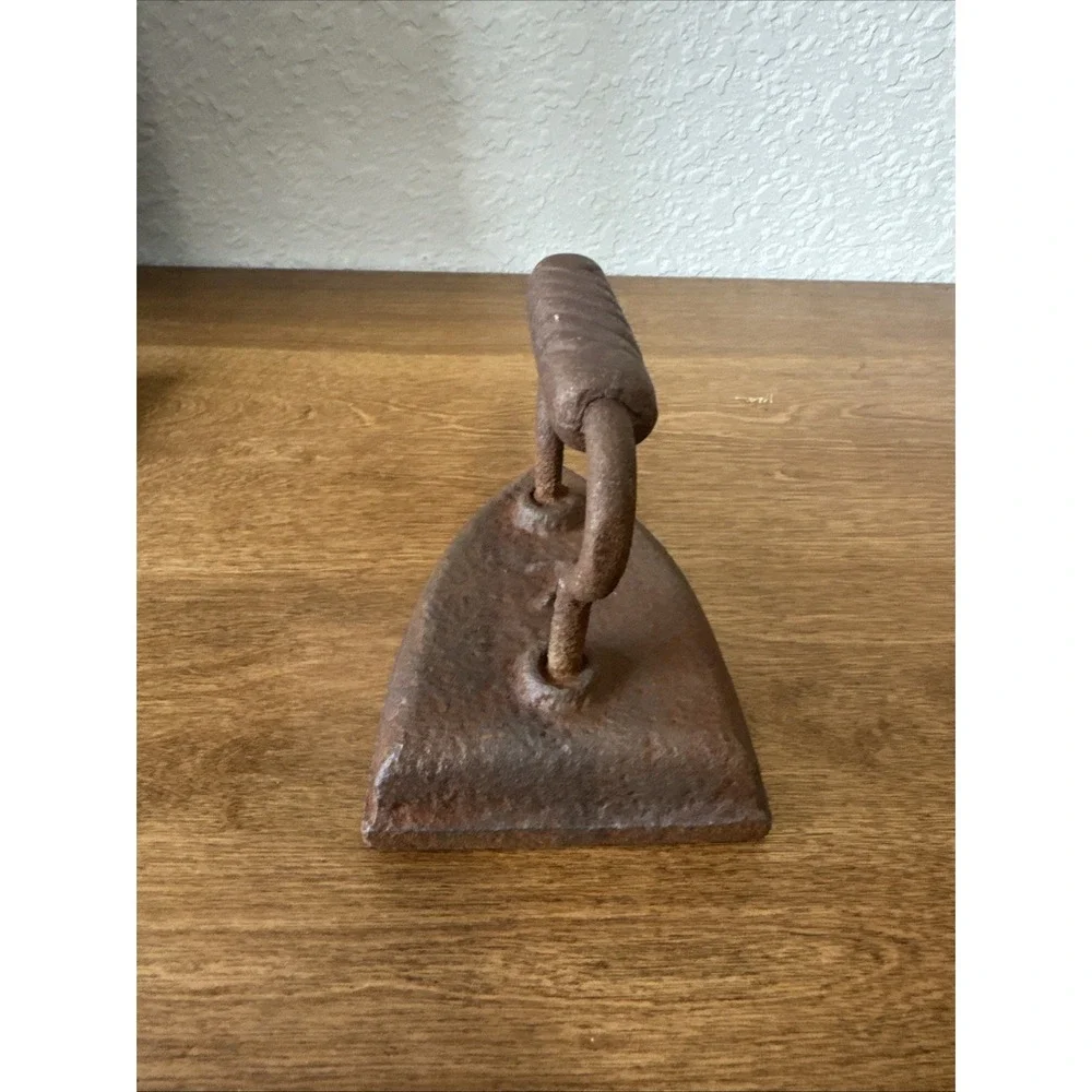 Vintage Cast Iron Sad Flat Iron Clothes Door Stop Rustic Vintage Farmhouse #7